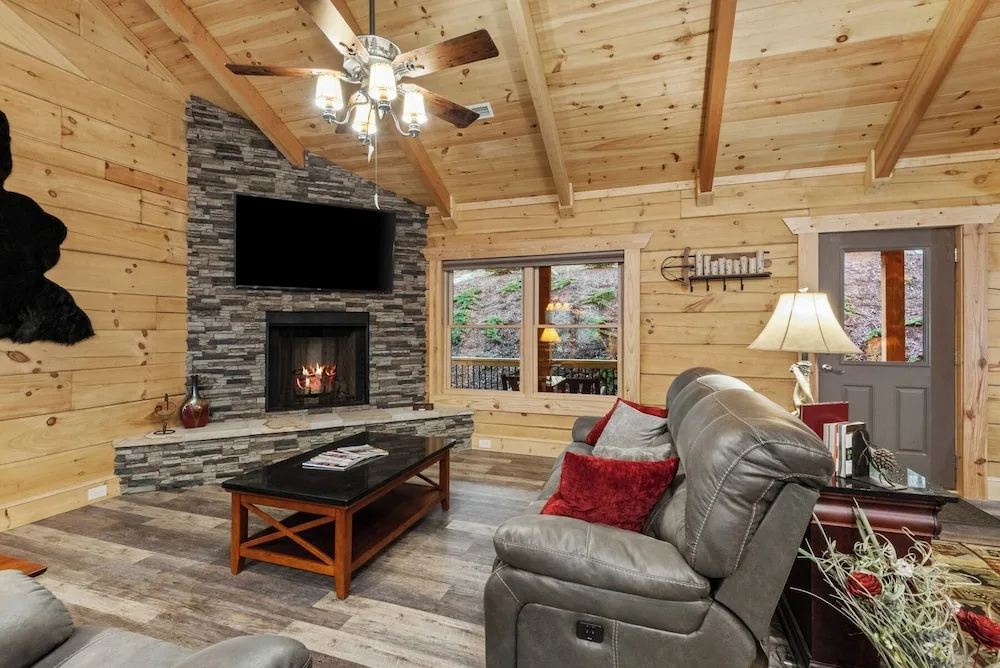 Deer Ridge Nearby to Ski, 3BR - King