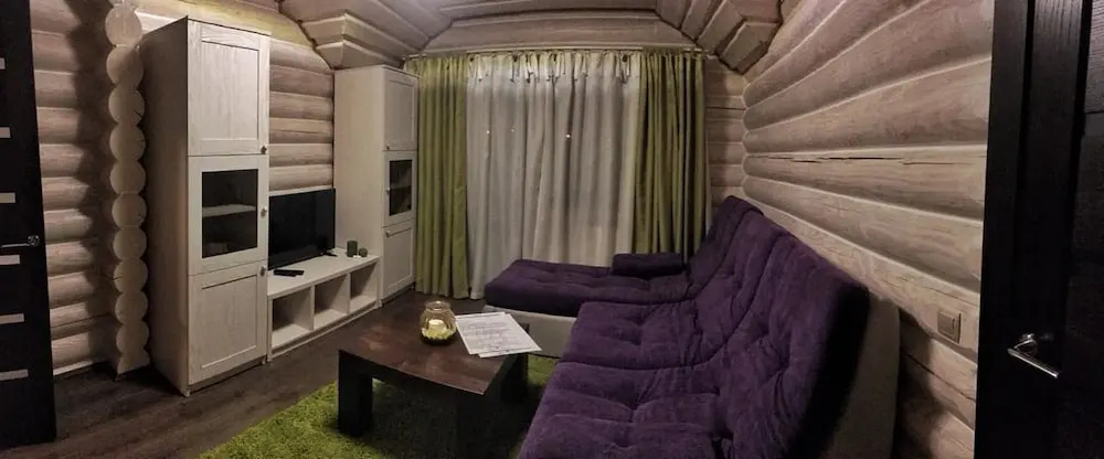 Whiteberry hotel