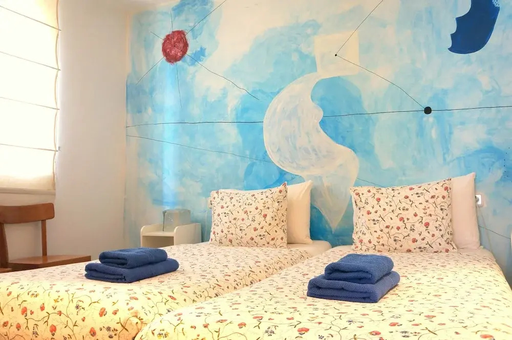 Avenida Apartments Pintor 4