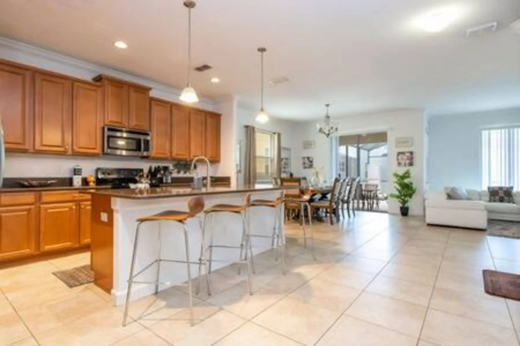 Gorgeous 6 bedroom w/pool Paradise Palms, Kissimmee