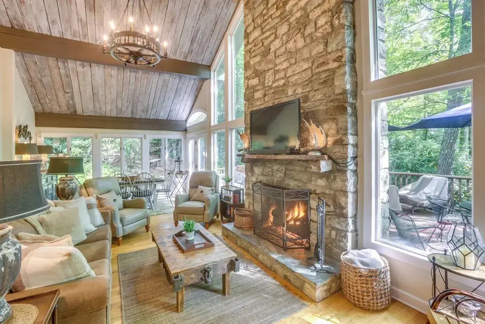 Well-appointed Boone Home w/ Hot Tub + Gas Grill