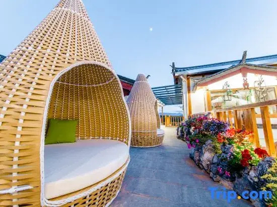 LiJiang Shiningland Resort Hotel（Lijiang Old Town）