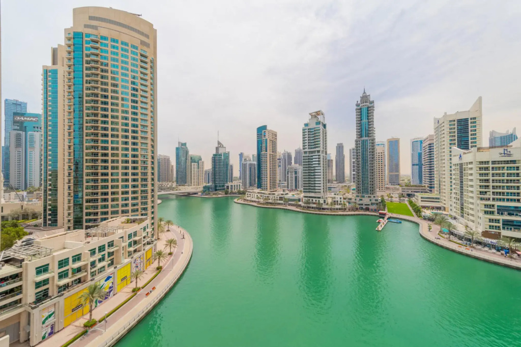 DXB - LIV Residence - 906 - DM