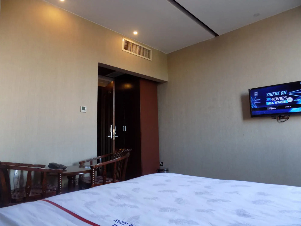 Freedom City Hotel
