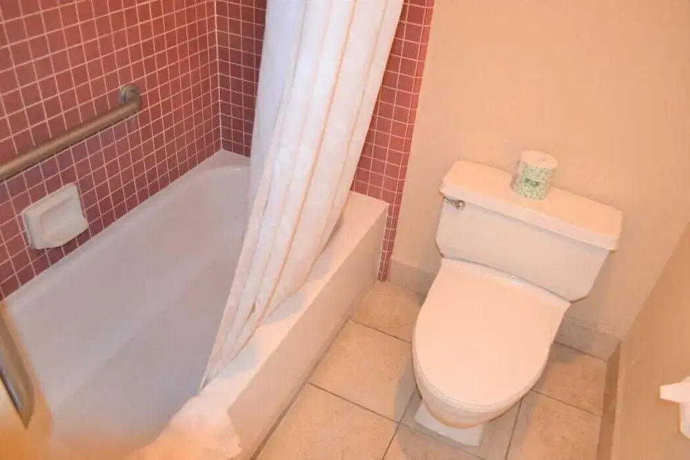 Merced Inn and Suites