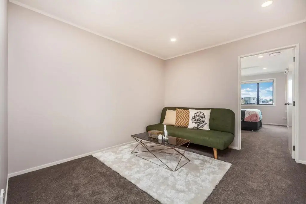 Central Manukau Hideaway