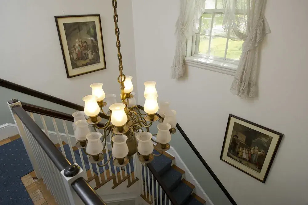 Annes White Columns Inn