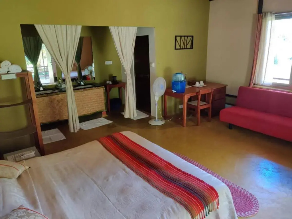 Jungle Hut Resort