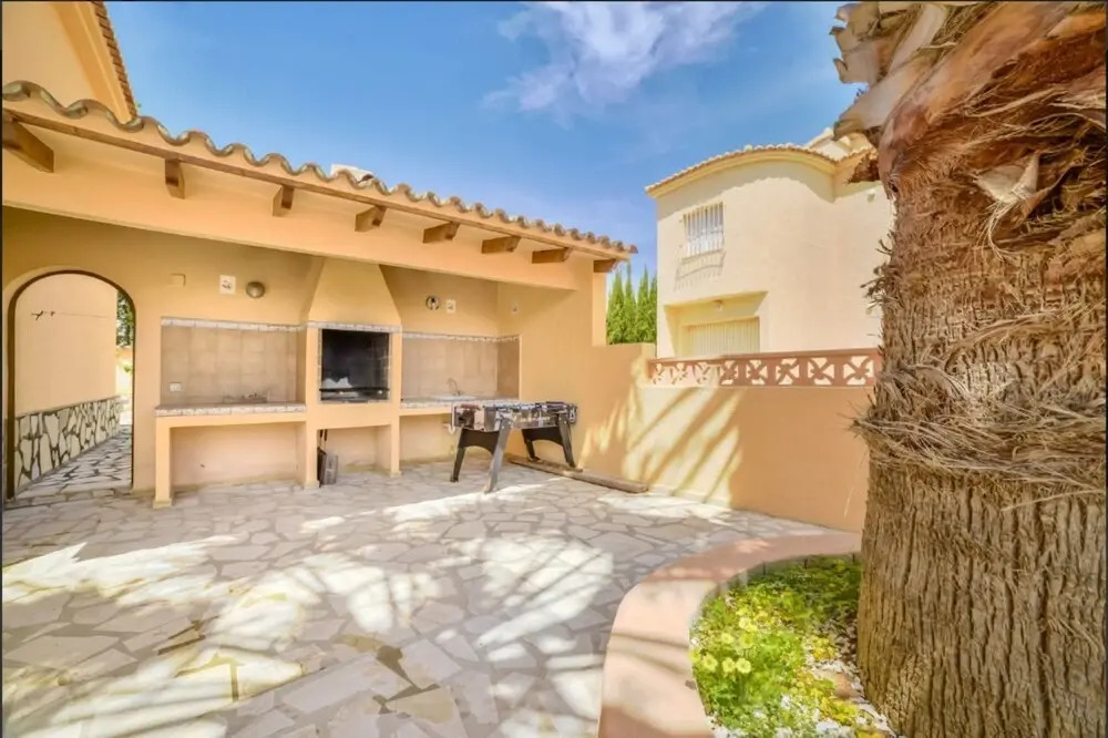 Villa - 5 Bedrooms - 107482