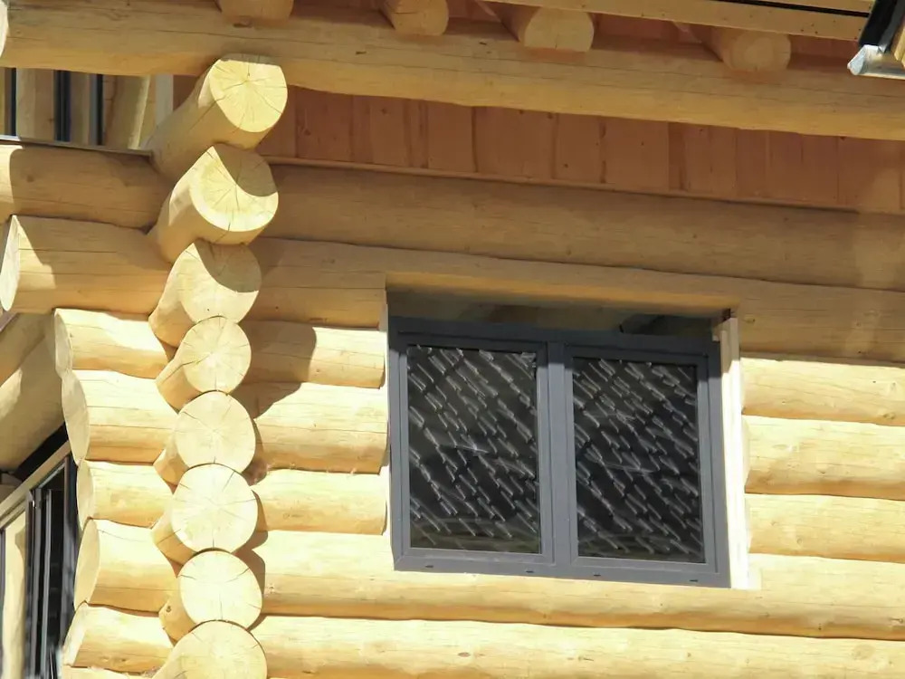 Cosy, modern Canadian wooden chalet