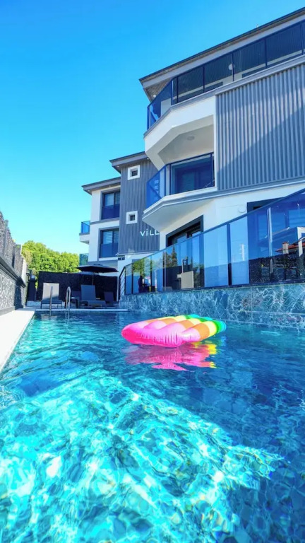 Serenity Villa