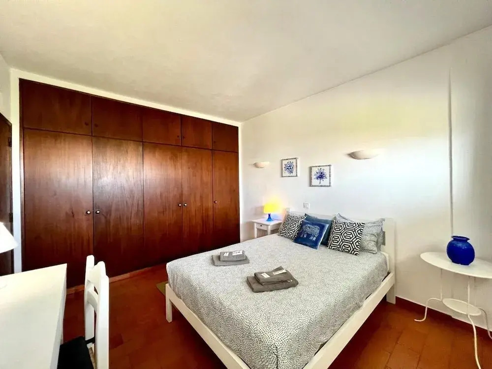 Albufeira Town Apartment by Homing
