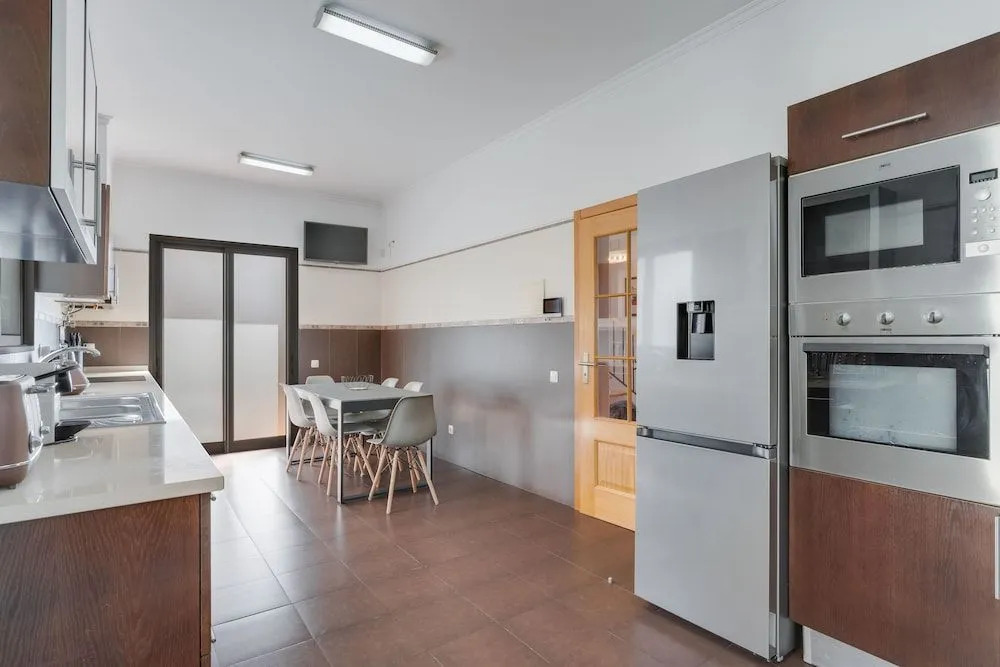 Casa Amarela With Heated Pool & Games Area