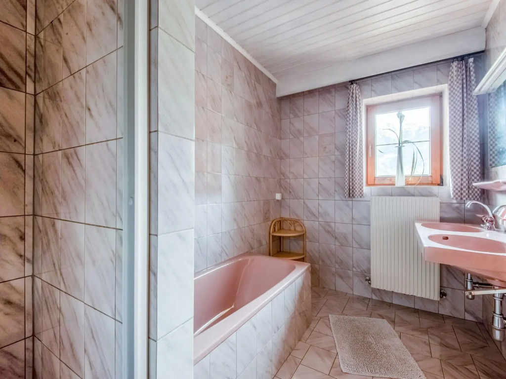 Apartment in Hainzenberg Near Ski Slopes