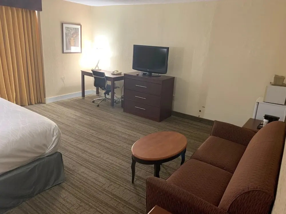 Ramada Williamsburg East Busch Gardens Area