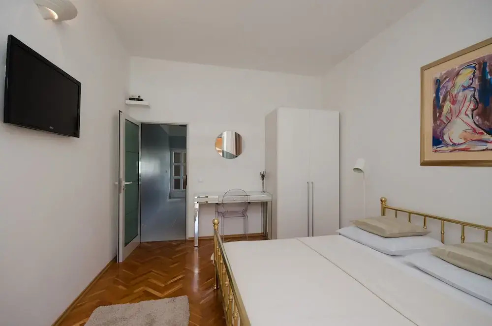 Apartments Sinisa