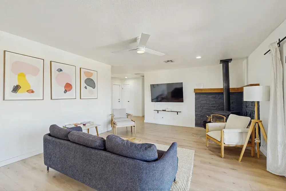 4BR Home in Joshua Tree w/ Private Pool & Fire Pit