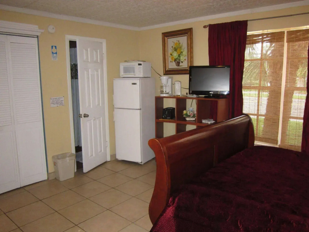 Ivory Sands Beach Suites