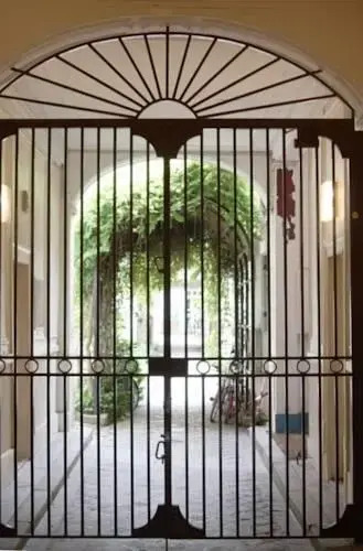 Very Charming Garden View 4 Sleeps in the Heart Saint Germain