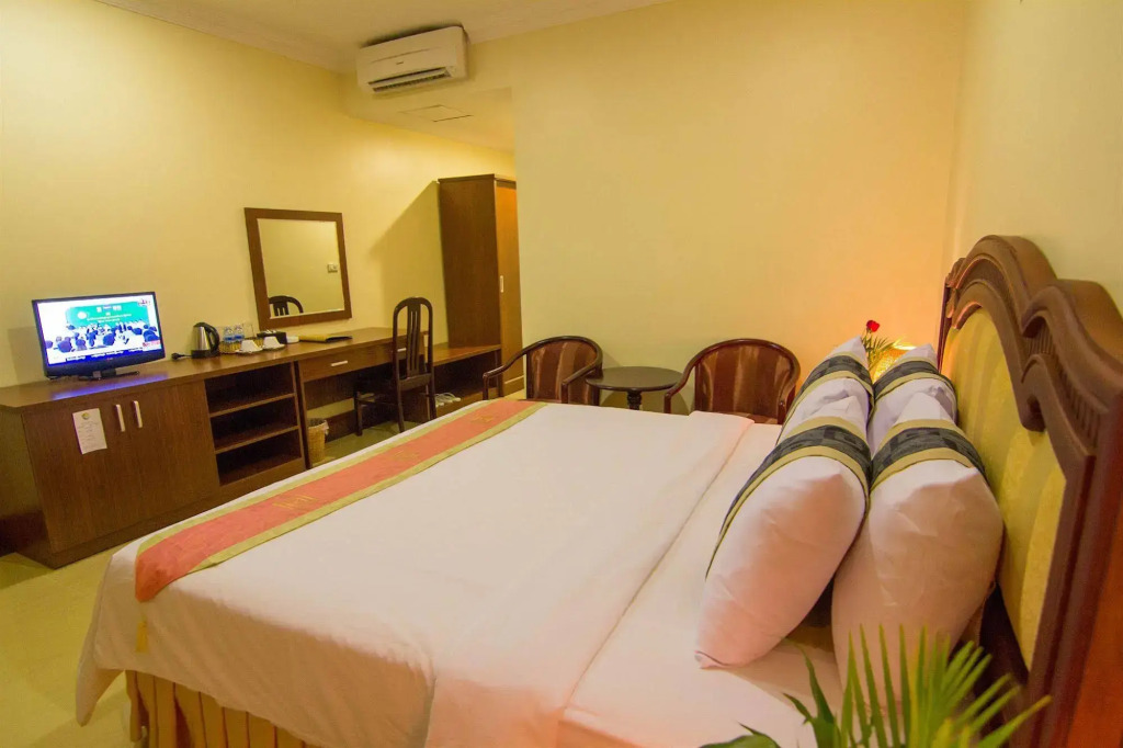 Golden Sea Beach Hotel