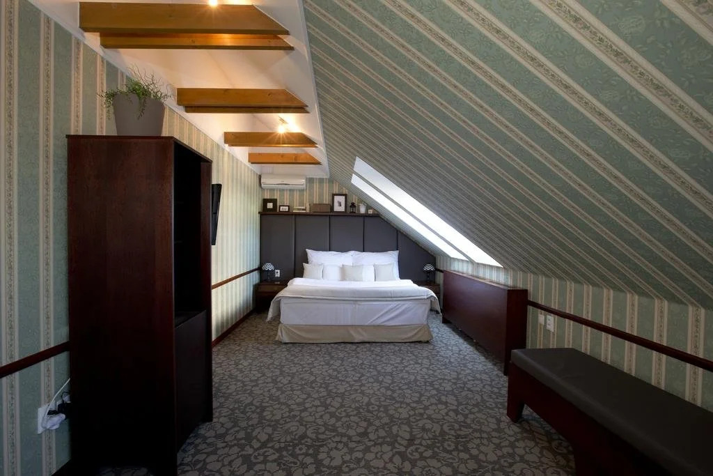 Hotel Golden Eagle