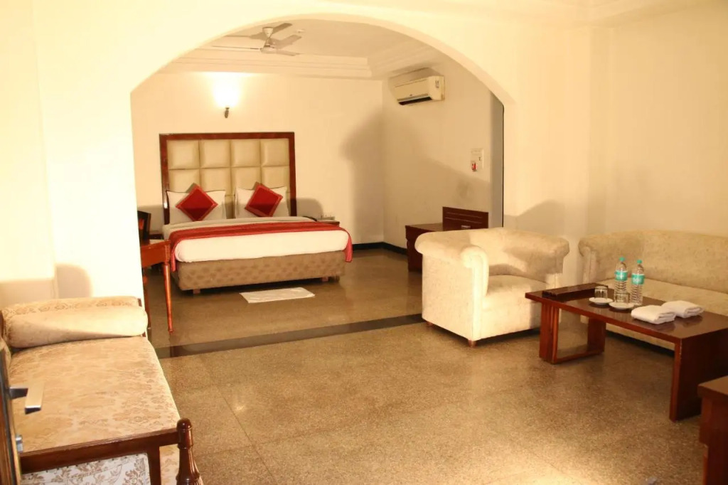Lavanya Motel