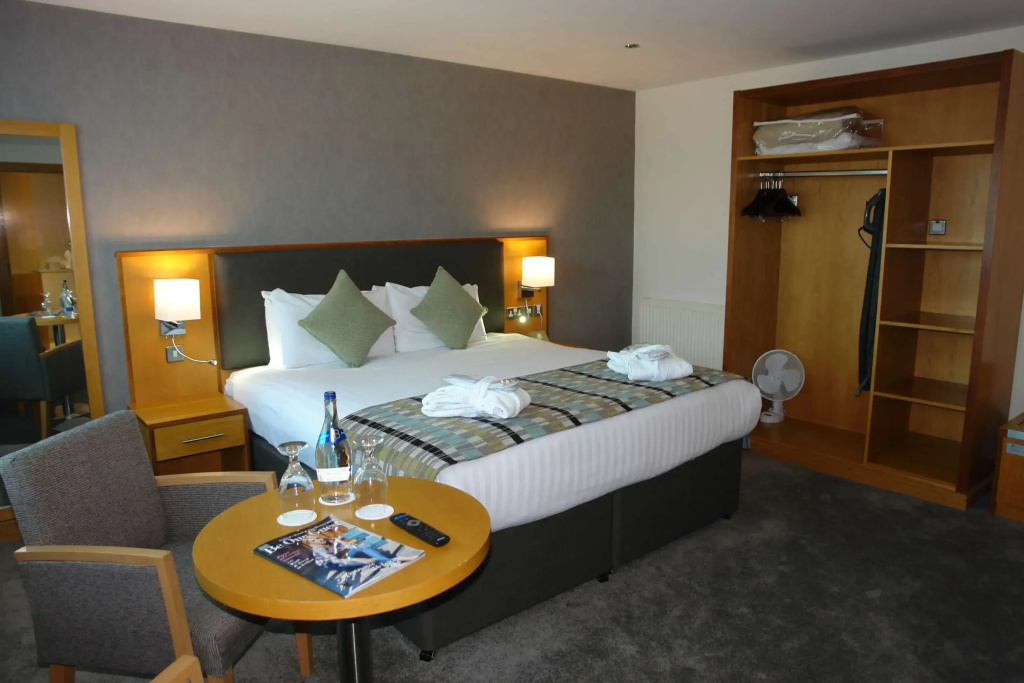 Westgrove Hotel