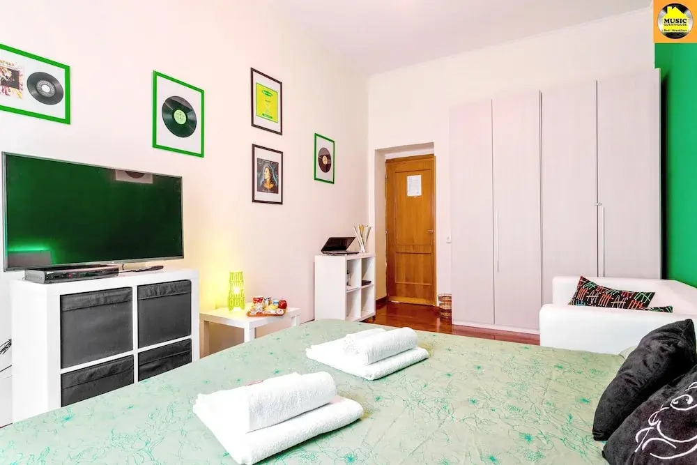 Apartment with 3 Bedrooms in Roma, with Wonderful City View And Wifi - 10 Km From the Beach
