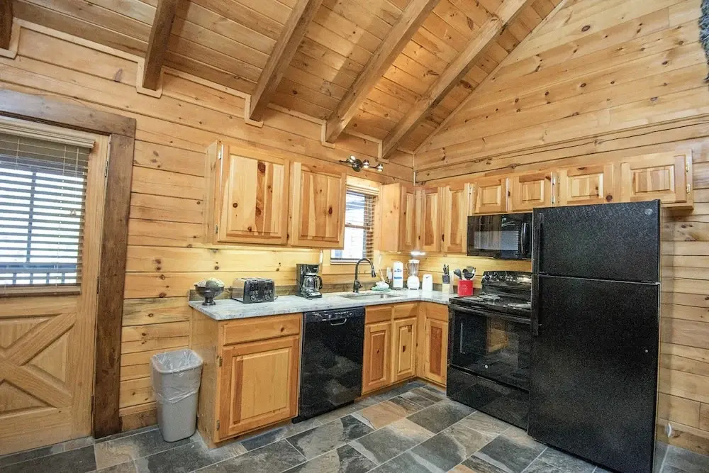 Cuddlin Up by Heritage Cabin Rentals