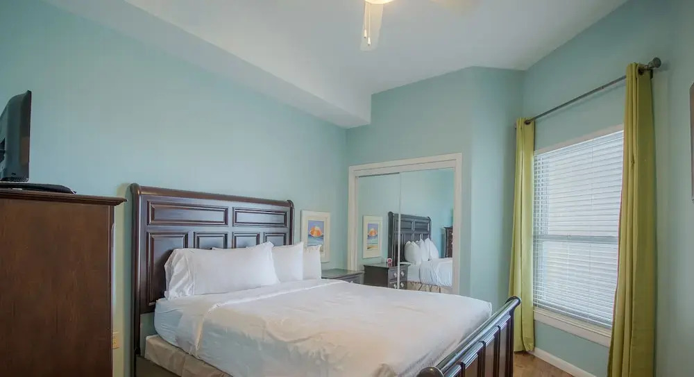 Legacy I 1303 Penthouse