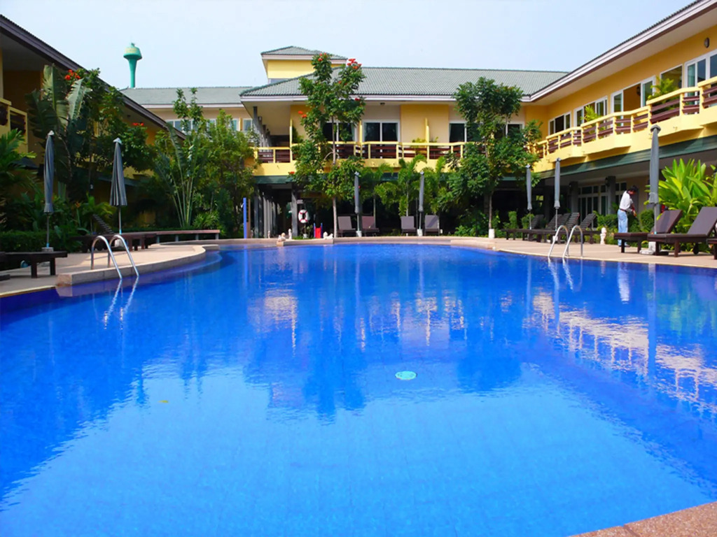 Bacchus Home Resort