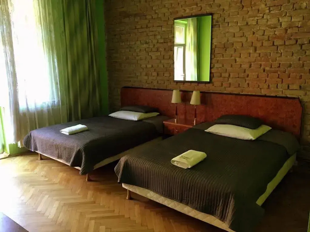 Finger Guest Rooms