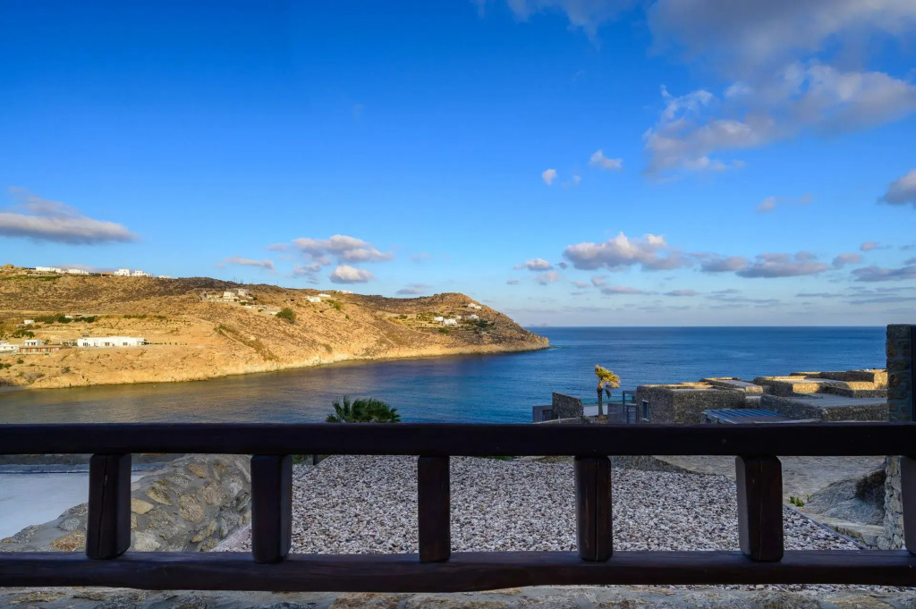 Beyond Beachfront Super Paradise Villa