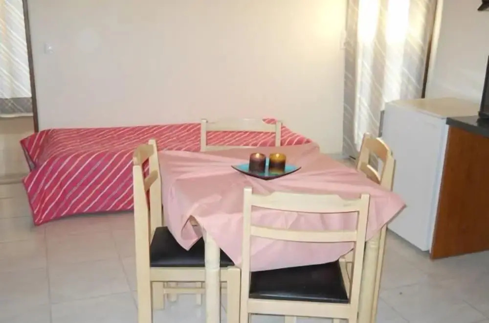 Niriedes Dionyssos Village