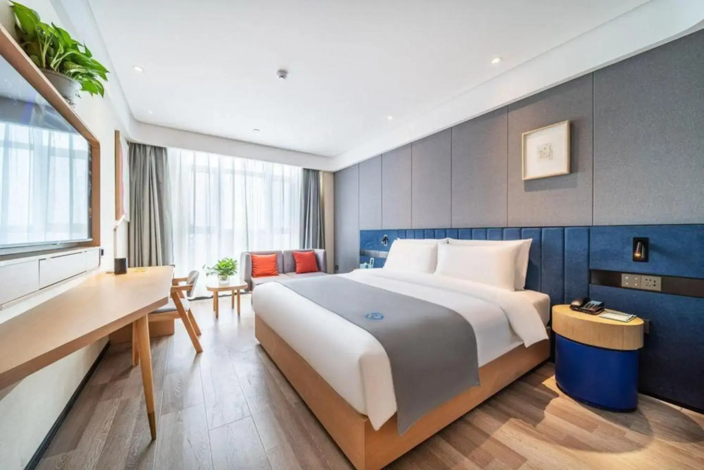 Langou Shangpin Hotel (People's Shopping Mall Shop)