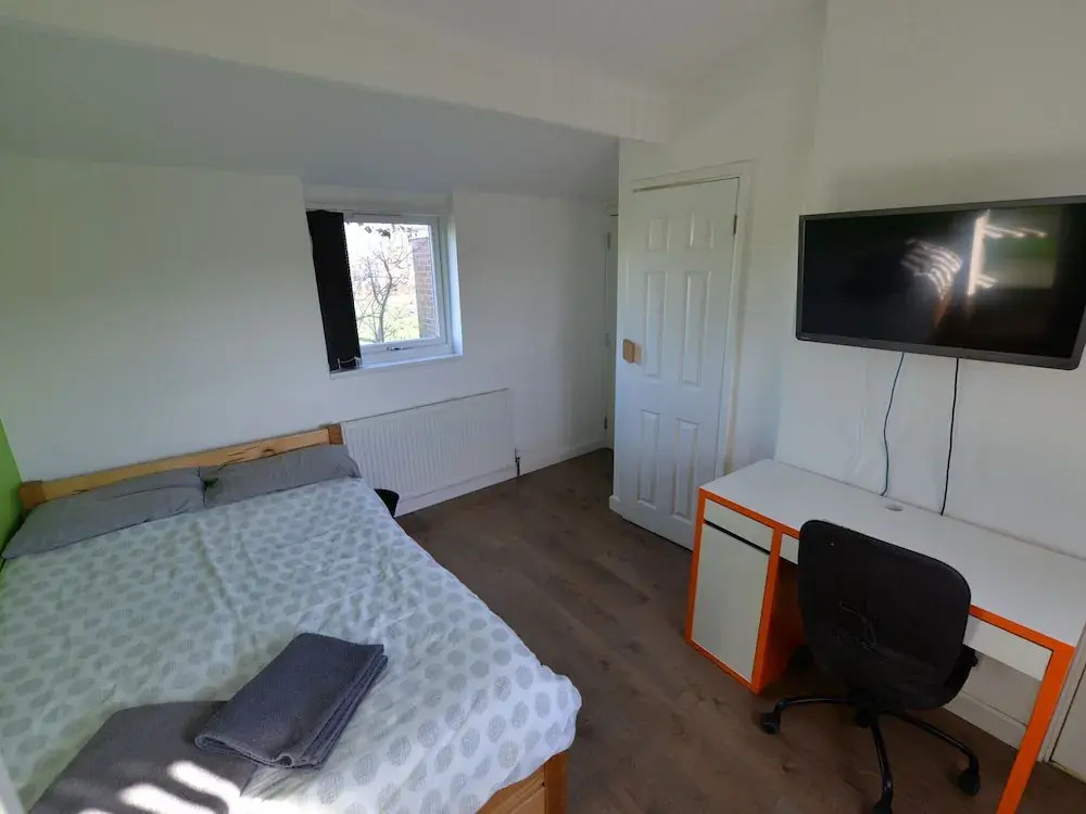Enticing Apartment in Coventry near Fargo Village