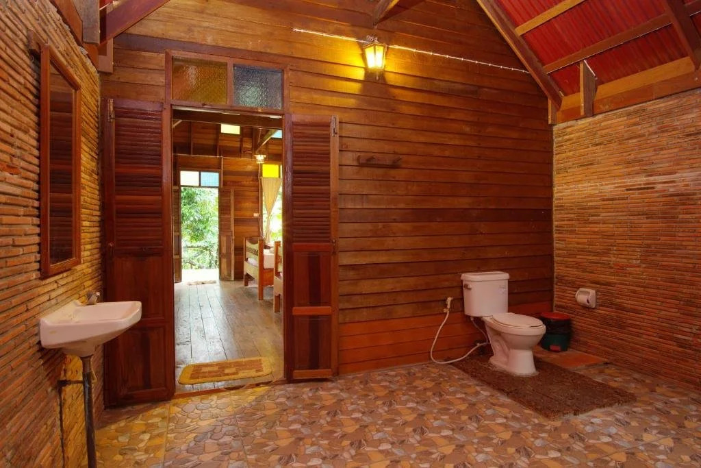 Arts Riverview Lodge