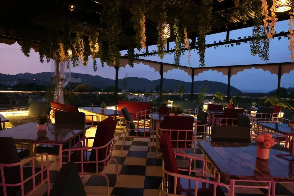 Jaipur Qila - A Boutique Hotel and Rooftop Cafe