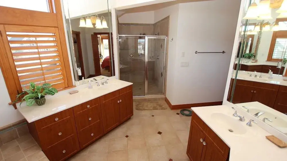 Joy At a Glance - 6 Br Home