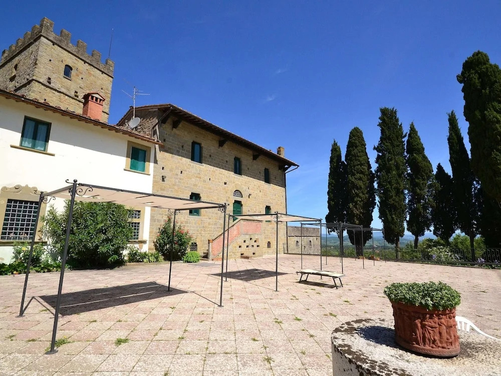Scenic Stay near Florence