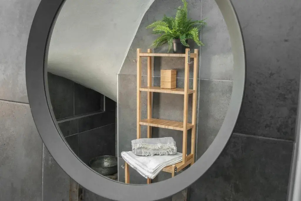 Olybos Suite