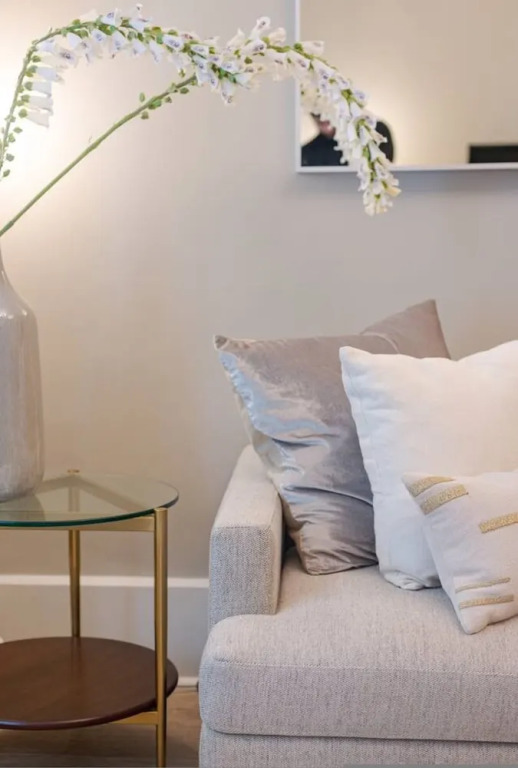 Incredible Hyde Park Apartment PS5