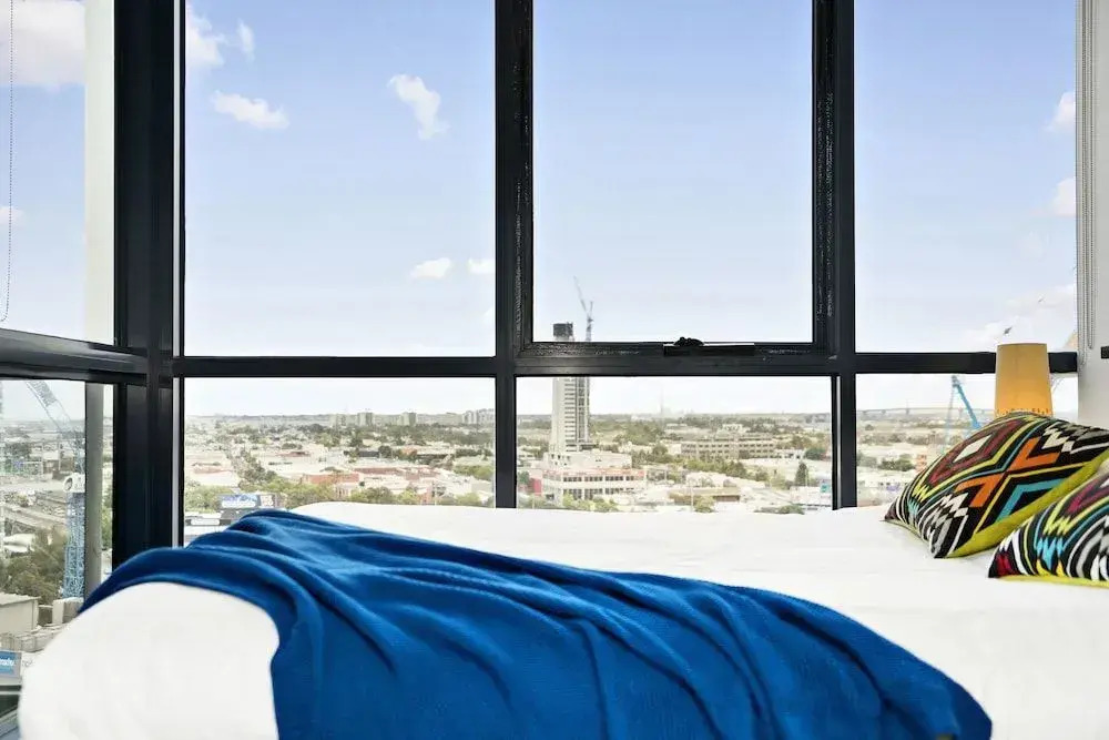 ZEE, 2BDR Southbank Apartment