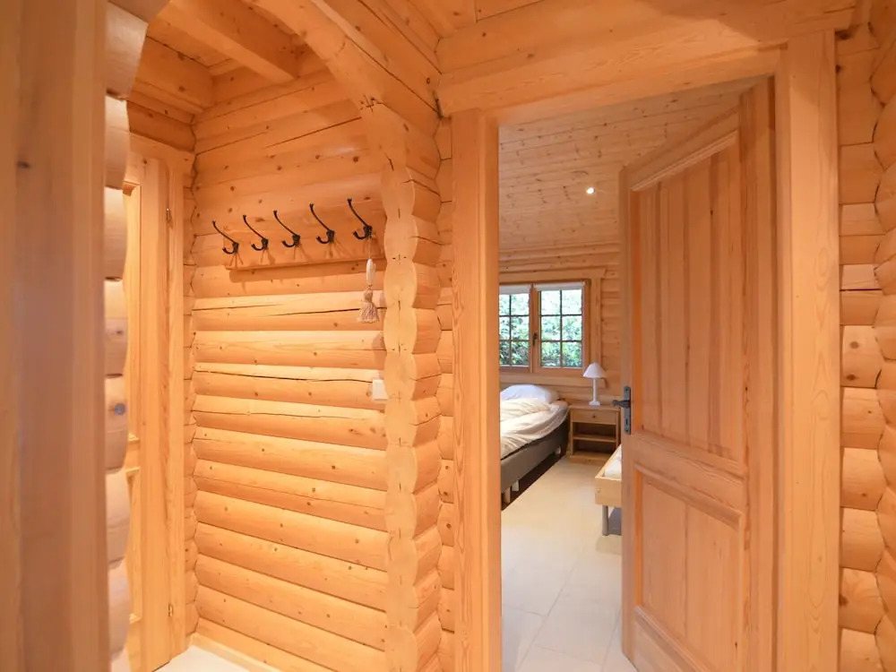 Stavelot Chalet With Garden