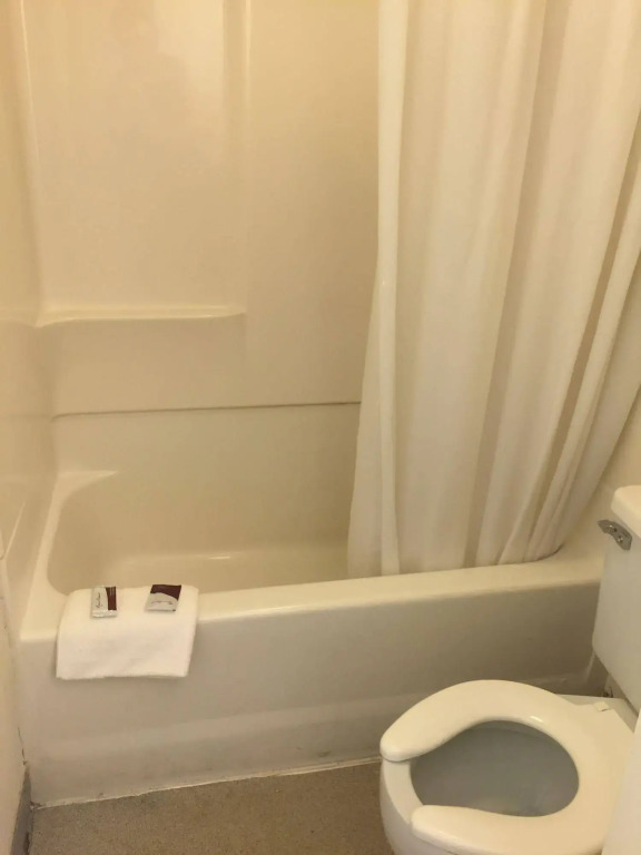 Royal Inn Columbia