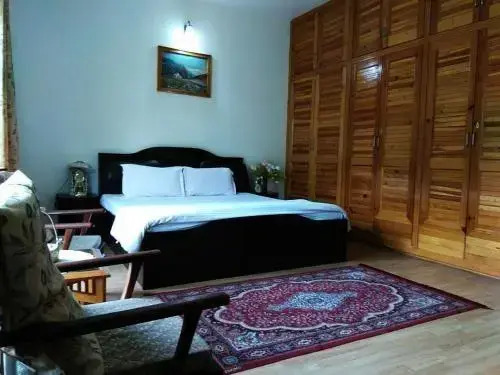 Silver Streak Cottage