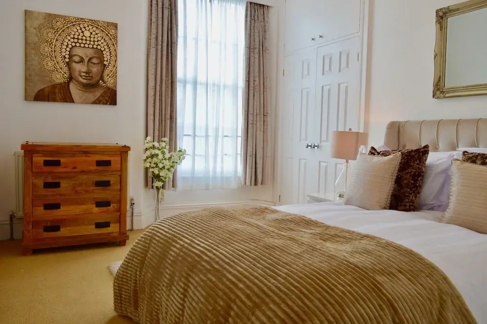 2 Bedroom Apartment With Parking
