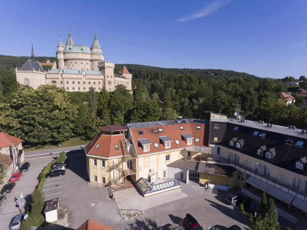 Hotel pod Zámkom