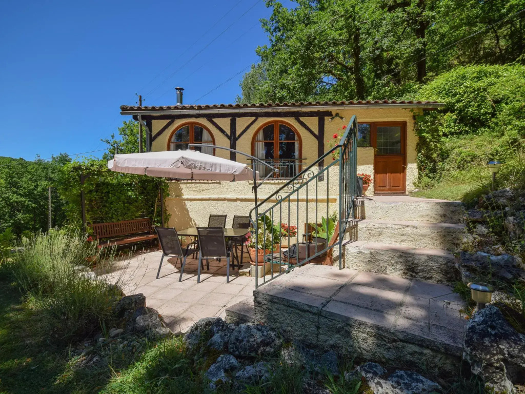 Pleasant Holiday Home in Touffailles With Sauna
