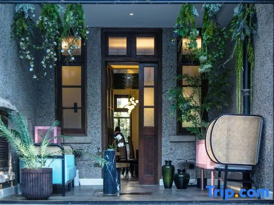 Metropolitan Seclusive Life In Wukang rd Shanghai